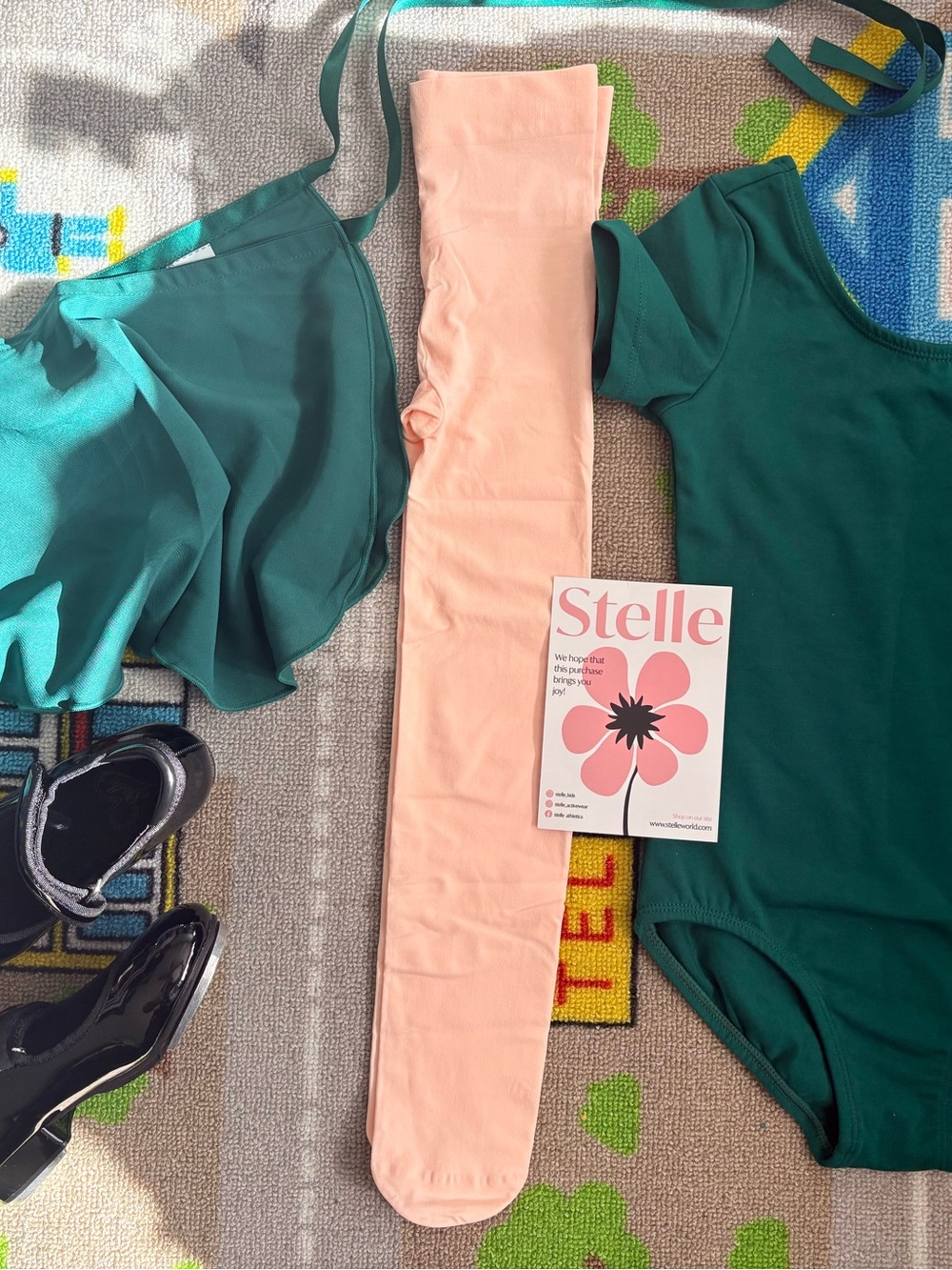 Size 5-6 years Green Stelle girls dance outfit set